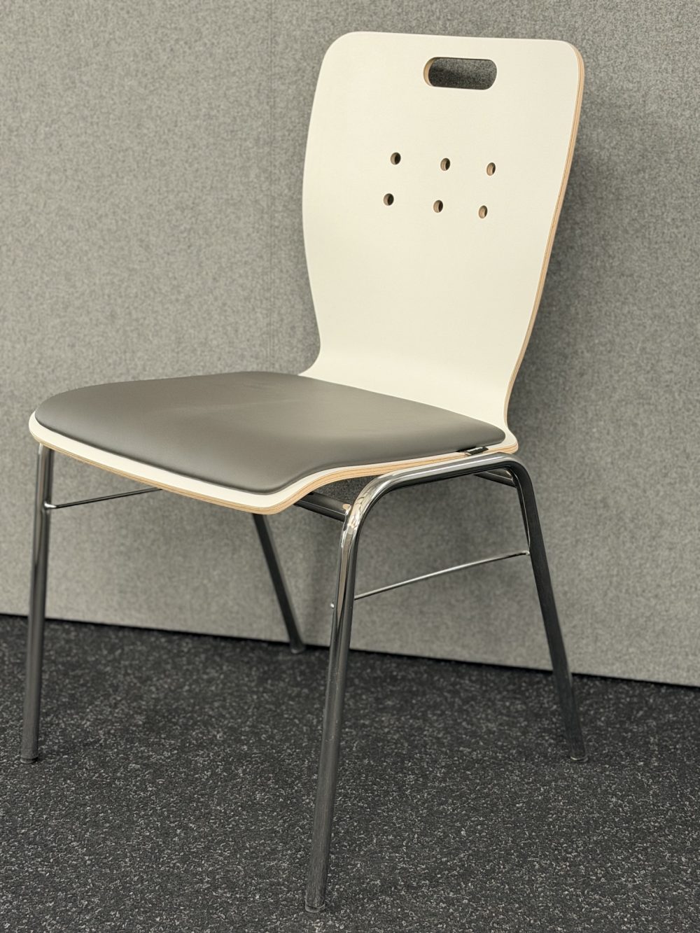 Wartezimmer-/Besprechungsstuhl