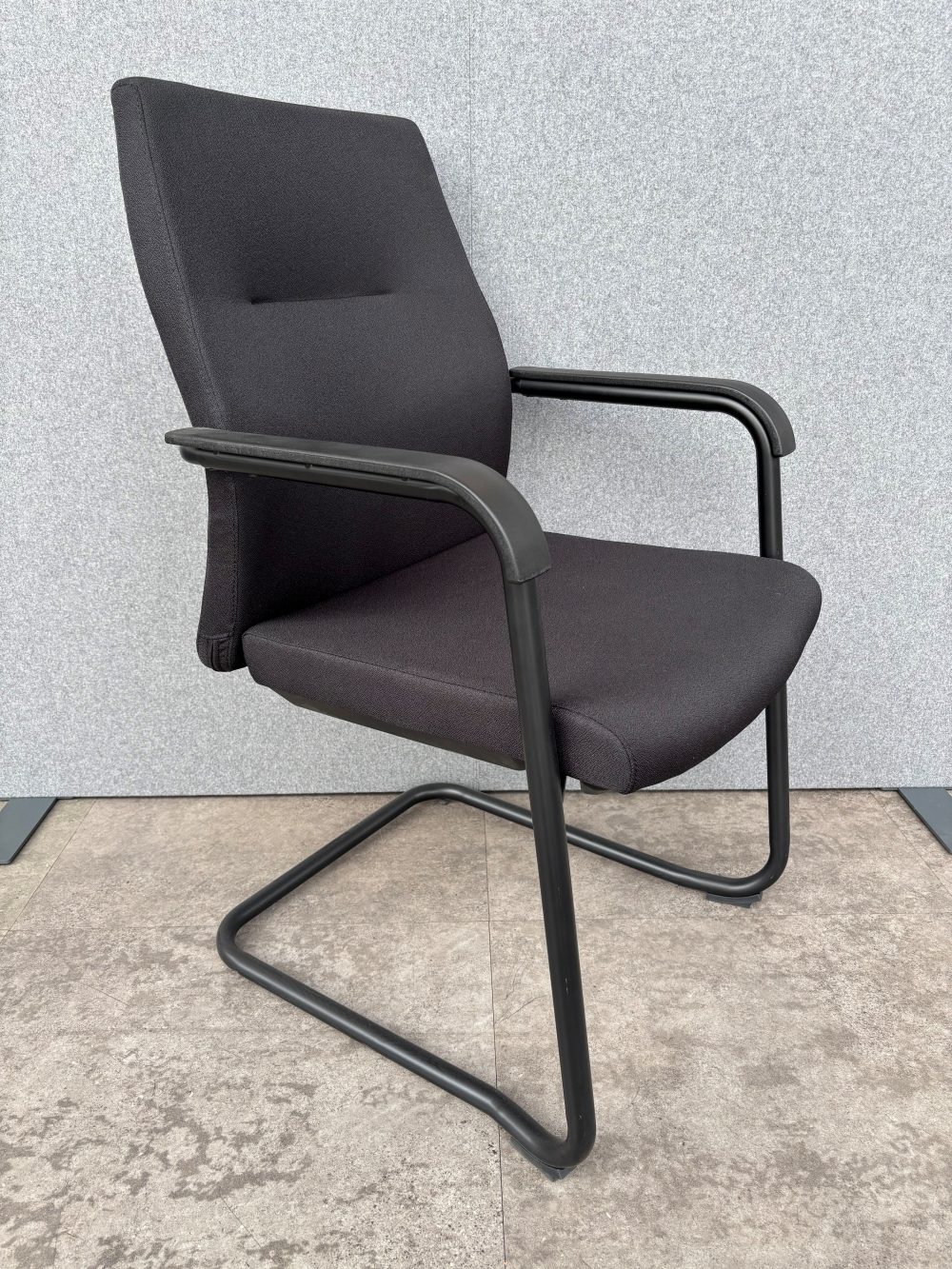 Calypso Freischwinger